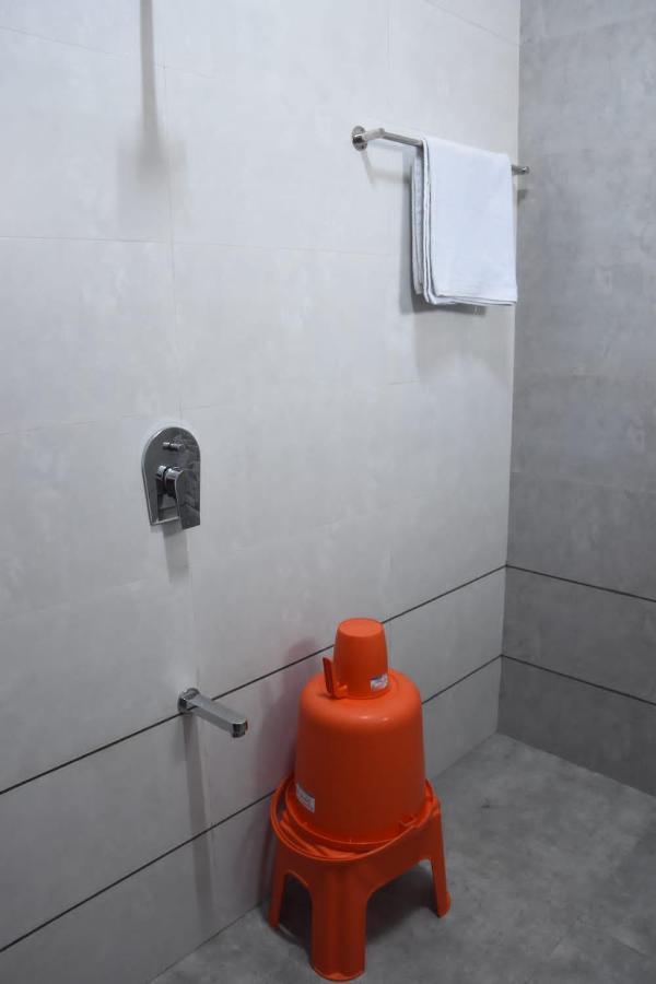 Hotel Vrindavan Deluxe Kolhápur Kültér fotó